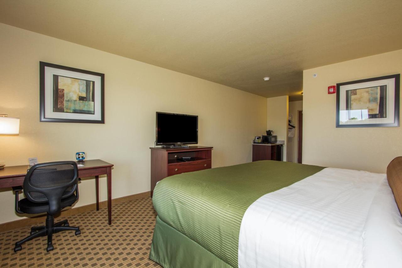 Cobblestone Inn&Suites - Corry Extérieur photo