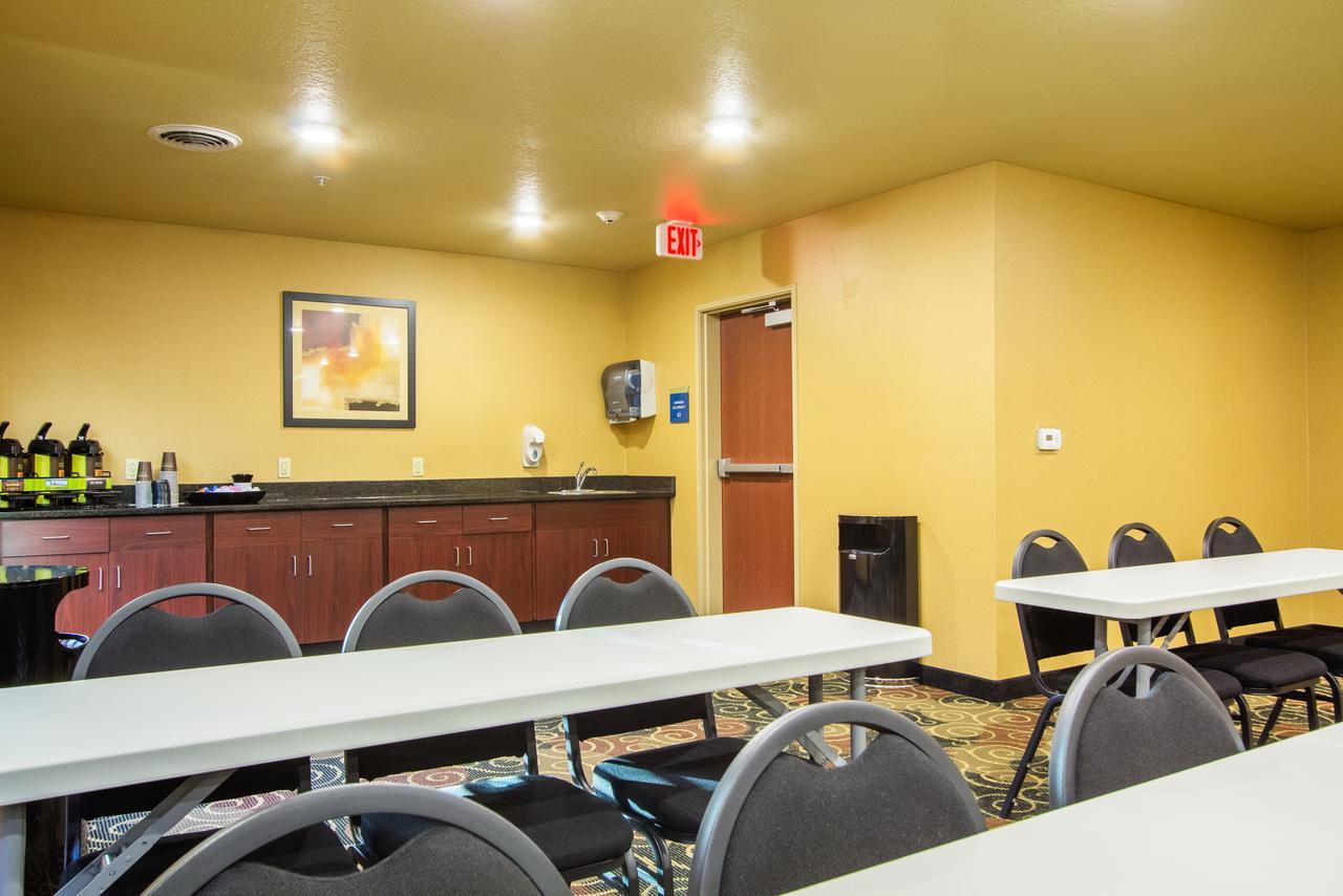 Cobblestone Inn&Suites - Corry Extérieur photo