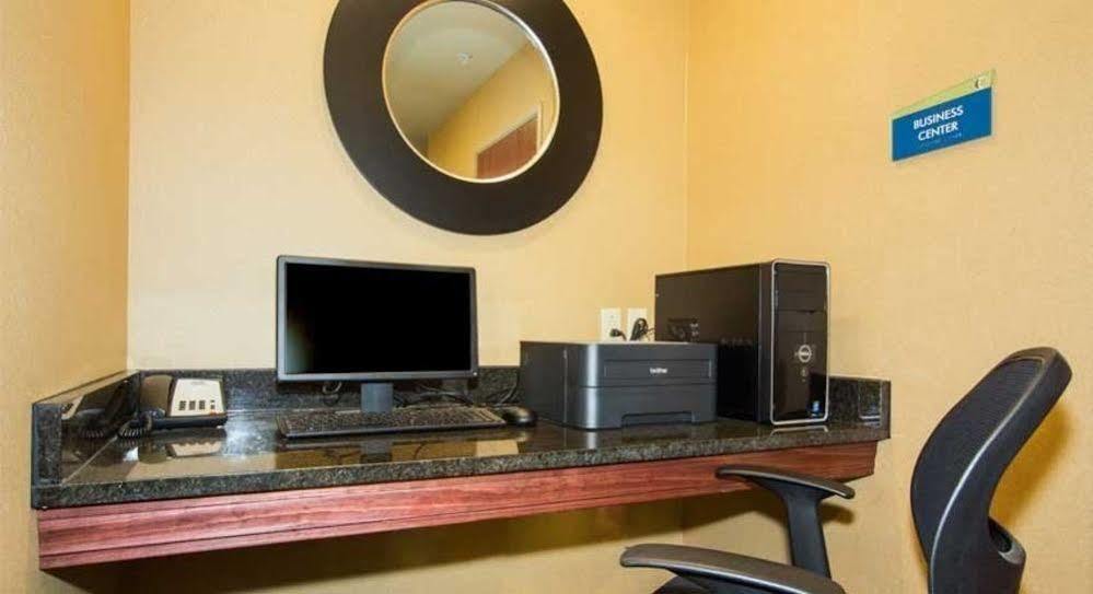 Cobblestone Inn&Suites - Corry Extérieur photo