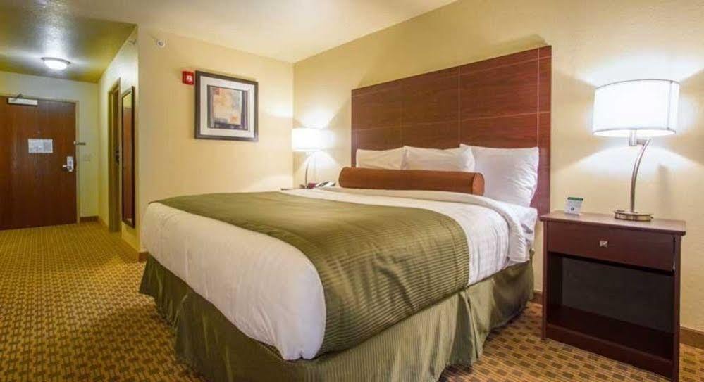 Cobblestone Inn&Suites - Corry Extérieur photo